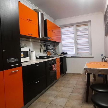 Шикарная 2К Квартира Центральный Парк Университет 70М Irpin Luaran gambar